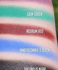 LUNATICK COSMETIC LABS Lunatick Zombie Defense | COFFIN PALETTE* 5 LUNATICK COSMETIC LABS Lunatick Zombie Defense | COFFIN PALETTE* -Wicked Lashes shop 18580281 128382147728077 3395110624592658432 n 700x700