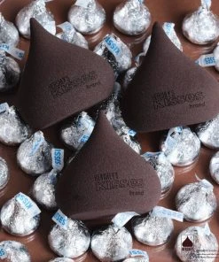 Front Page 21 Hershey's Kisses X Glamlite | MAKEUP SPONGE*