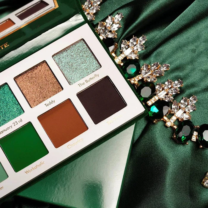 Mikayla Paht Two X Glamlite | 10 COLOR PALETTE The Nightmare Before Christmas Mikayla Paht Two X Glamlite | 10 COLOR PALETTE -Wicked Lashes shop glamlite mikayla paht two x glamlite 10 color palette 5 54d9bdbc 1e7a 4ff4 90a2