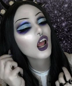 LOVELACE COSMETICS Lovelace Cosmetics Dracul's Bride | EYESHADOW PALETTE -Wicked Lashes shop lovelace cosmetics draculs bride eyeshadow palette 5 36e691ba c77d 441e b758 5cd7a95a2dbf 700x700