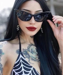 LUNATICK COSMETIC LABS Lunatick Carrie | LIP DIE -Wicked Lashes shop lunatick cosmetic labs carrie lip die 5 499503a0 02a8 49c8 94f7 779c332a5b3e 700x700