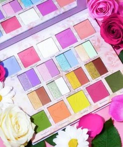 UNICORN COSMETICS Unicorn Cosmetics Angel | PALETTE* 2 UNICORN COSMETICS Unicorn Cosmetics Angel | PALETTE* -Wicked Lashes shop unicorn cosmetics angel palette 3 64b99d95 59f7 4a38 81f1 664b43de025f 700x700